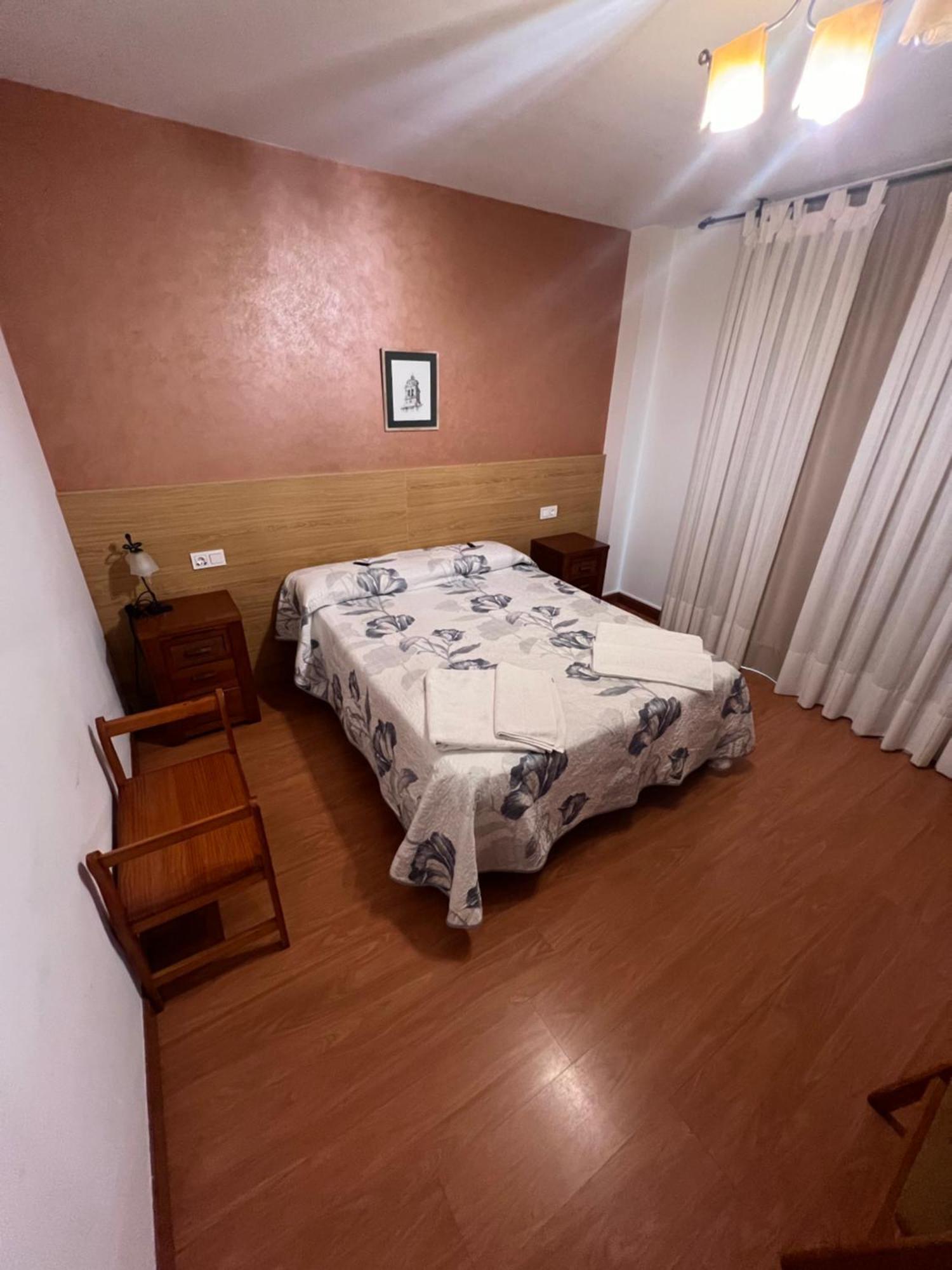 Hotel Puente De Piedra Самора Екстер'єр фото